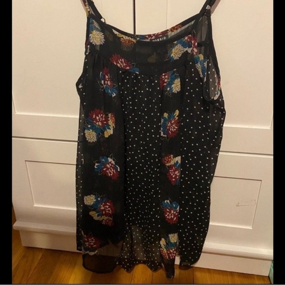 Torrid Chiffon Paneled Cami. Size 00 (L) - Picture 4 of 5